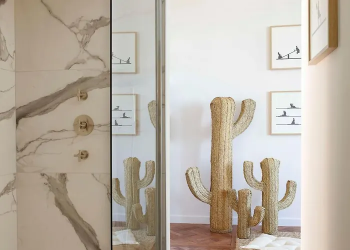 La Chaumiere Hotel 4*