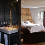 La Chaumiere Hotel