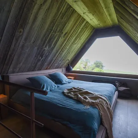 Отель La Chaumiere