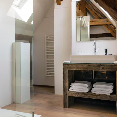 La Chaumiere Отель 4*