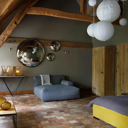 La Chaumiere 4*