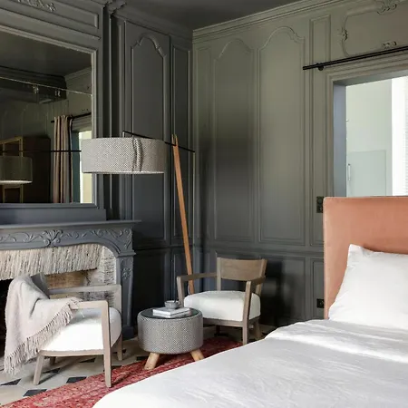 Hotel La Chaumiere 4*