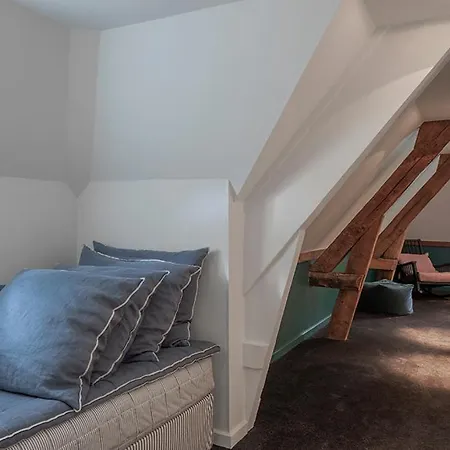 La Chaumiere